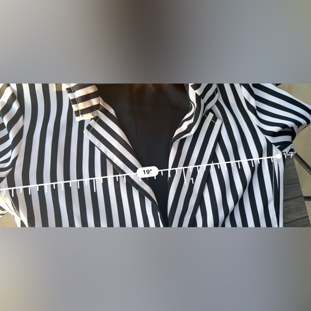 Karen Kane Black and White Striped Blazer Size Medium - Picture 8 of 8